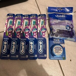Oral b toothbrushes floss and floss picks